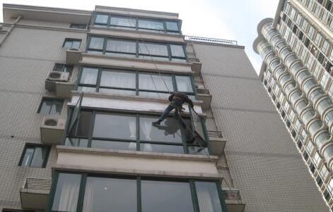 外墻防水刻不容緩，具體施工補漏方案如下