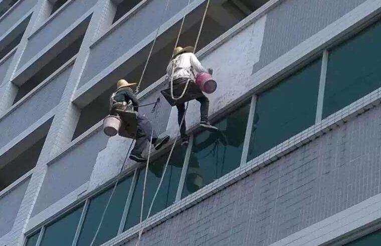 外墻防水刻不容緩，具體施工補漏方案如下